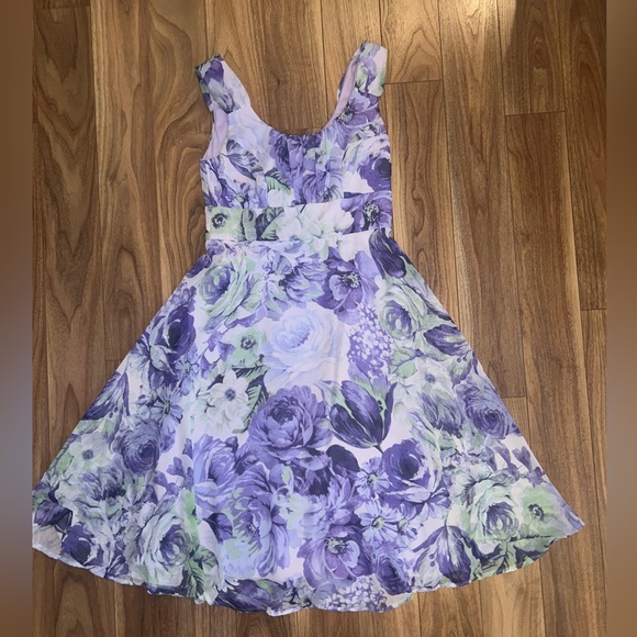 Signature Ella Formal Dress - Picture 1 of 5